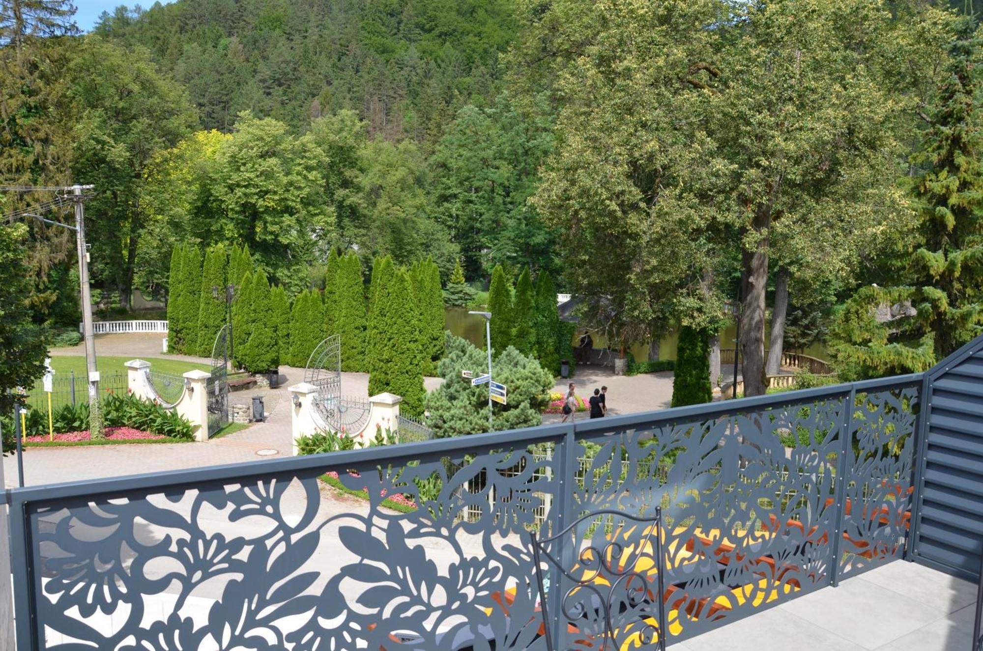 Floravilla Rajecké Teplice Exterior foto